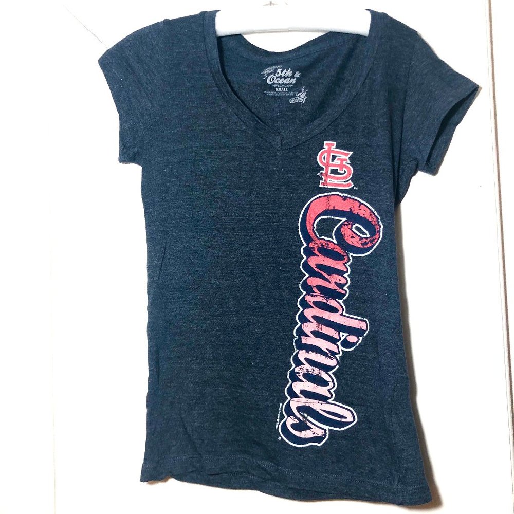 *CLEARANCE* St. Louis Cardinals T-Shirt - EUC